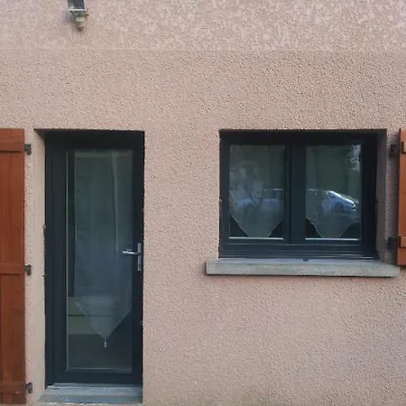 Le 1208 * Gilly-sur-Isère